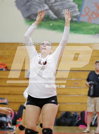 Thumbnail 3 in Dinuba @ Selma photogallery.