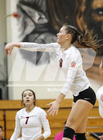 Thumbnail 3 in Dinuba @ Selma photogallery.