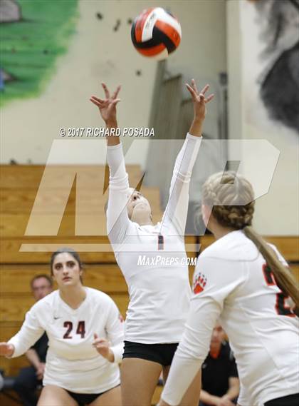 Thumbnail 1 in Dinuba @ Selma photogallery.
