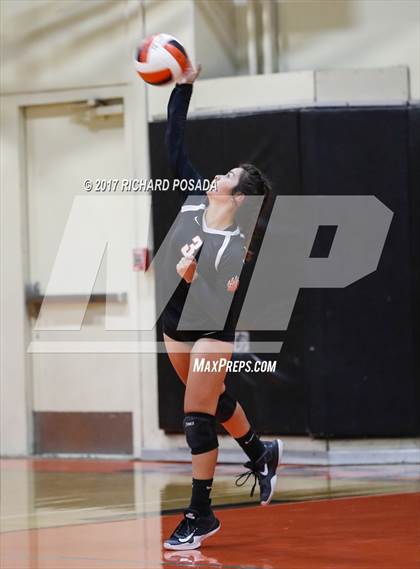 Thumbnail 3 in Dinuba @ Selma photogallery.