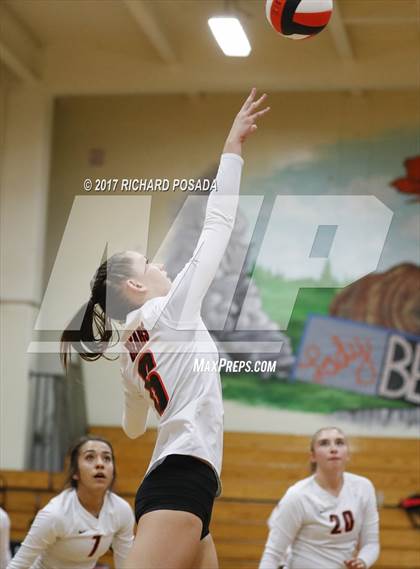 Thumbnail 3 in Dinuba @ Selma photogallery.