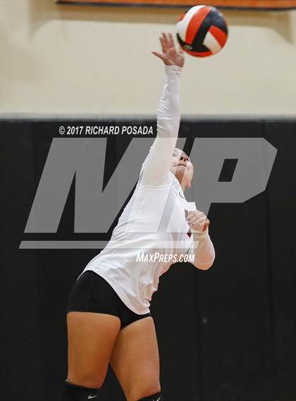Thumbnail 2 in Dinuba @ Selma photogallery.