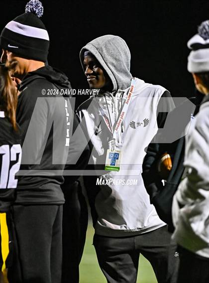 Thumbnail 3 in Flag Football 5A Final Mountain Vista vs Arvada West photogallery.
