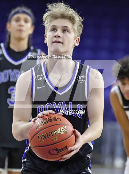 Thumbnail 1 in Georgetown vs Monument Mountain (MIAA Division 4 Final) photogallery.