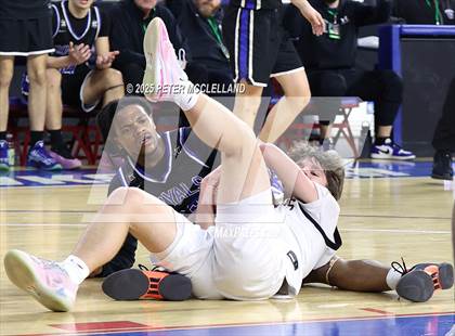 Thumbnail 2 in Georgetown vs Monument Mountain (MIAA Division 4 Final) photogallery.