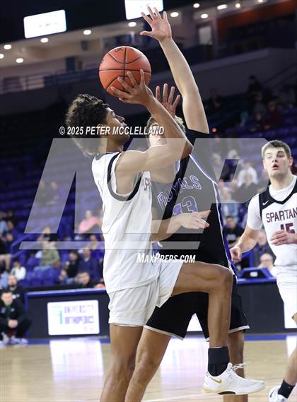 Thumbnail 2 in Georgetown vs Monument Mountain (MIAA Division 4 Final) photogallery.