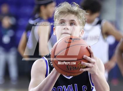 Thumbnail 2 in Georgetown vs Monument Mountain (MIAA Division 4 Final) photogallery.