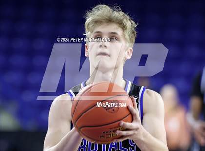 Thumbnail 3 in Georgetown vs Monument Mountain (MIAA Division 4 Final) photogallery.