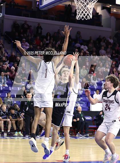 Thumbnail 2 in Georgetown vs Monument Mountain (MIAA Division 4 Final) photogallery.