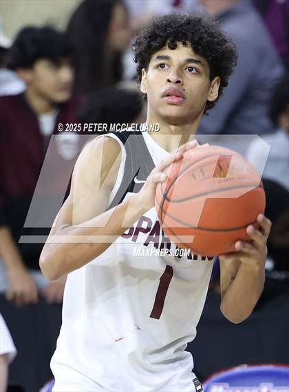 Thumbnail 3 in Georgetown vs Monument Mountain (MIAA Division 4 Final) photogallery.