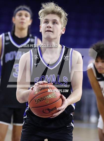 Thumbnail 3 in Georgetown vs Monument Mountain (MIAA Division 4 Final) photogallery.