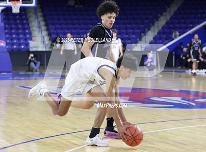 Thumbnail 2 in Georgetown vs Monument Mountain (MIAA Division 4 Final) photogallery.