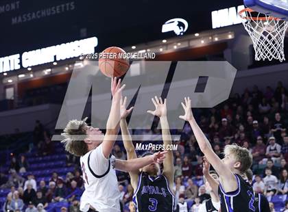 Thumbnail 1 in Georgetown vs Monument Mountain (MIAA Division 4 Final) photogallery.