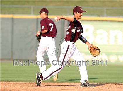 Thumbnail 3 in Calallen vs. Poteet (UIL 4A Semifinal) photogallery.