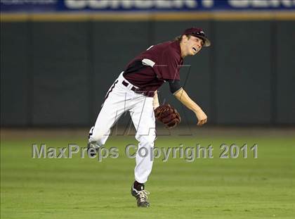 Thumbnail 3 in Calallen vs. Poteet (UIL 4A Semifinal) photogallery.