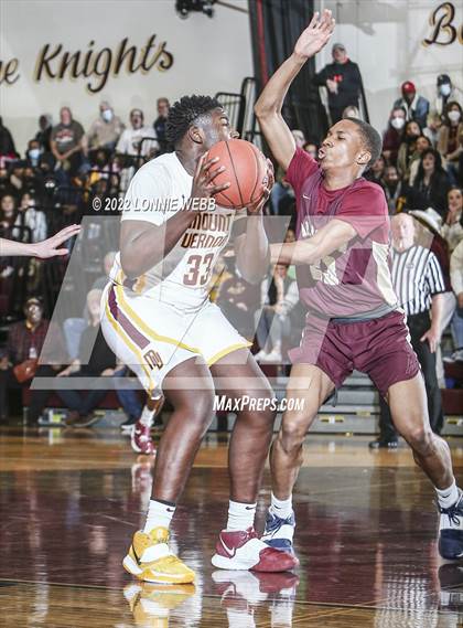 Thumbnail 2 in Arlington vs Mount Vernon (Section 1 Class AA Semifinal) photogallery.