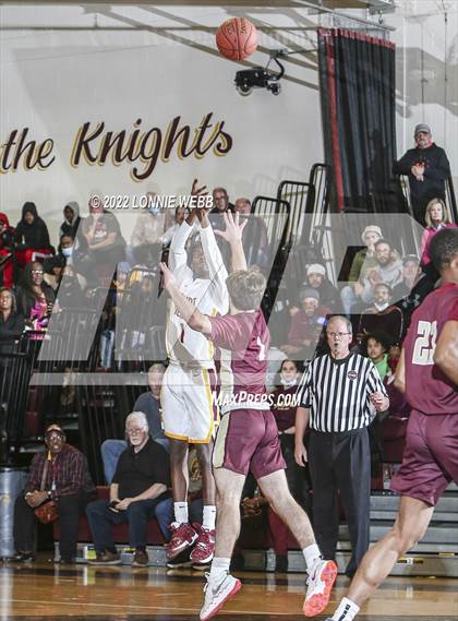 Thumbnail 2 in Arlington vs Mount Vernon (Section 1 Class AA Semifinal) photogallery.