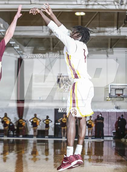 Thumbnail 1 in Arlington vs Mount Vernon (Section 1 Class AA Semifinal) photogallery.