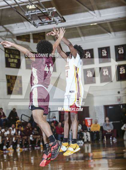 Thumbnail 3 in Arlington vs Mount Vernon (Section 1 Class AA Semifinal) photogallery.