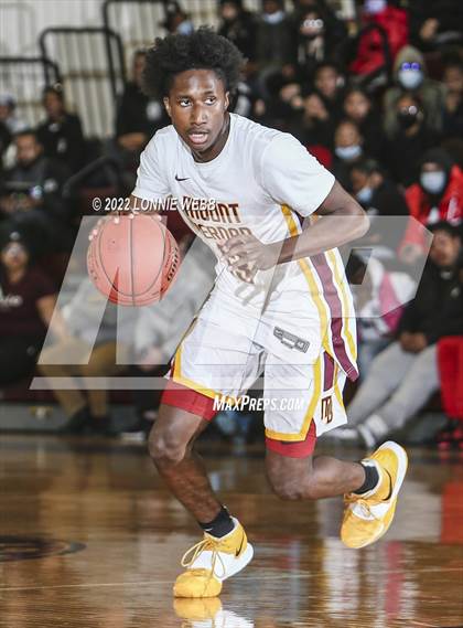 Thumbnail 3 in Arlington vs Mount Vernon (Section 1 Class AA Semifinal) photogallery.