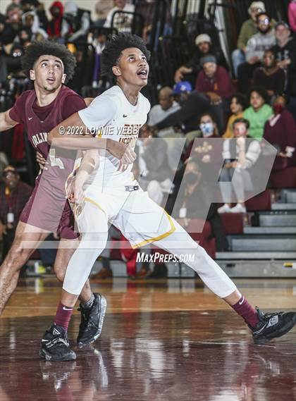 Thumbnail 2 in Arlington vs Mount Vernon (Section 1 Class AA Semifinal) photogallery.