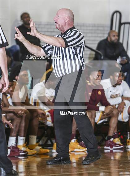 Thumbnail 2 in Arlington vs Mount Vernon (Section 1 Class AA Semifinal) photogallery.
