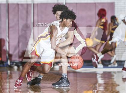 Thumbnail 3 in Arlington vs Mount Vernon (Section 1 Class AA Semifinal) photogallery.