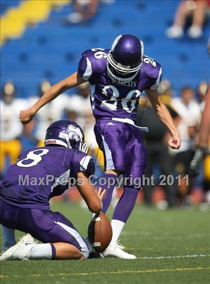 Thumbnail 3 in Franklin vs. Bishop O'Dowd (Smackdown at Sactown) photogallery.