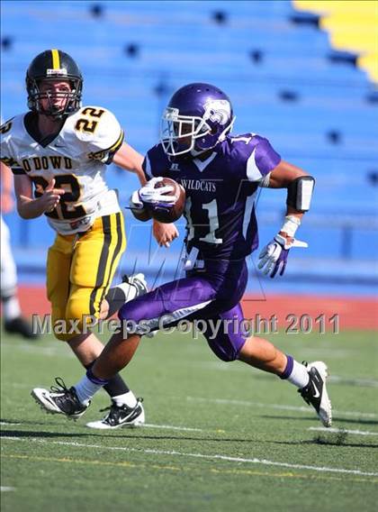 Thumbnail 3 in Franklin vs. Bishop O'Dowd (Smackdown at Sactown) photogallery.