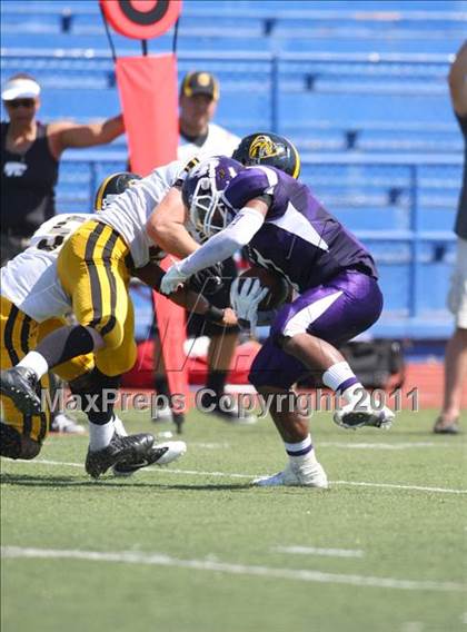 Thumbnail 1 in Franklin vs. Bishop O'Dowd (Smackdown at Sactown) photogallery.