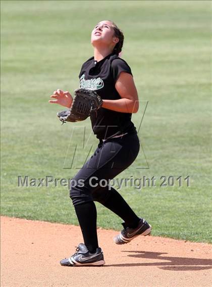 Thumbnail 1 in Pomona Catholic vs. Bellarmine-Jefferson (CIF SS D7 Final) photogallery.