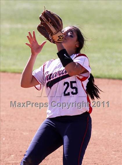 Thumbnail 1 in Pomona Catholic vs. Bellarmine-Jefferson (CIF SS D7 Final) photogallery.