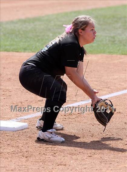 Thumbnail 1 in Pomona Catholic vs. Bellarmine-Jefferson (CIF SS D7 Final) photogallery.