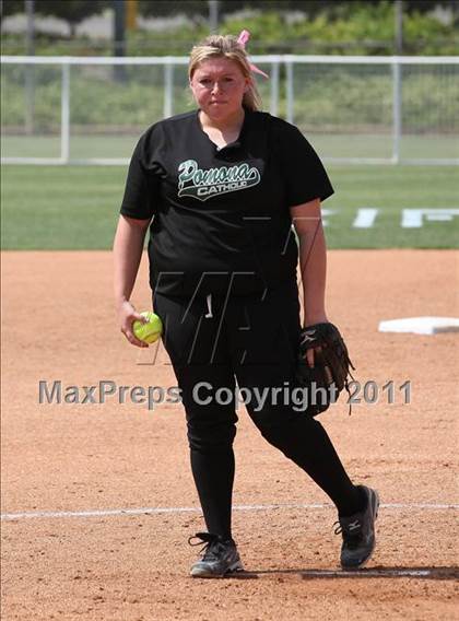 Thumbnail 1 in Pomona Catholic vs. Bellarmine-Jefferson (CIF SS D7 Final) photogallery.