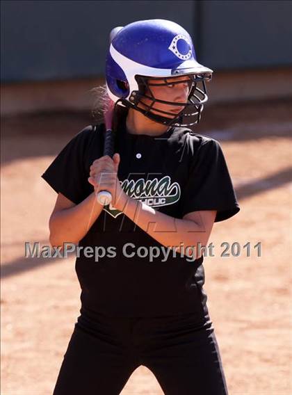Thumbnail 3 in Pomona Catholic vs. Bellarmine-Jefferson (CIF SS D7 Final) photogallery.