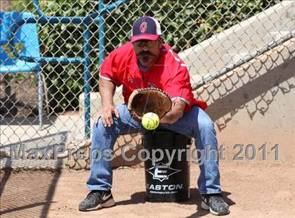 Thumbnail 2 in Pomona Catholic vs. Bellarmine-Jefferson (CIF SS D7 Final) photogallery.