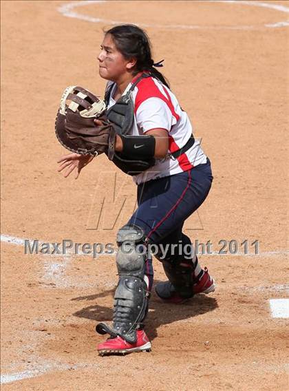 Thumbnail 2 in Pomona Catholic vs. Bellarmine-Jefferson (CIF SS D7 Final) photogallery.