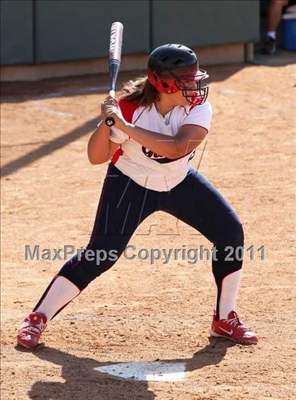 Thumbnail 3 in Pomona Catholic vs. Bellarmine-Jefferson (CIF SS D7 Final) photogallery.