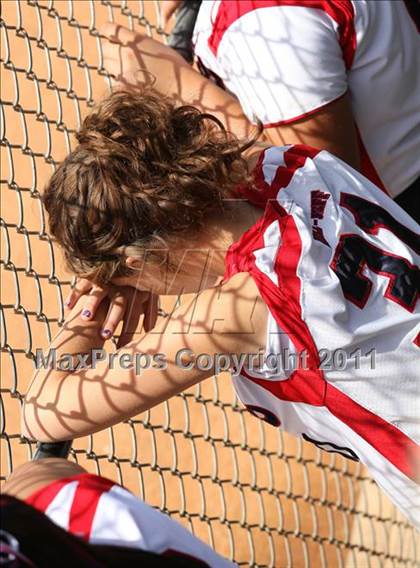 Thumbnail 2 in Pomona Catholic vs. Bellarmine-Jefferson (CIF SS D7 Final) photogallery.
