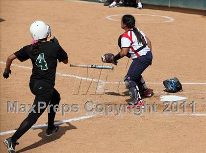 Thumbnail 3 in Pomona Catholic vs. Bellarmine-Jefferson (CIF SS D7 Final) photogallery.