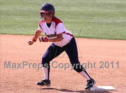 Thumbnail 2 in Pomona Catholic vs. Bellarmine-Jefferson (CIF SS D7 Final) photogallery.