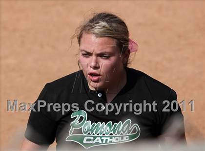 Thumbnail 3 in Pomona Catholic vs. Bellarmine-Jefferson (CIF SS D7 Final) photogallery.