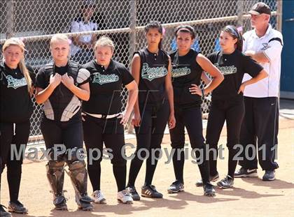 Thumbnail 1 in Pomona Catholic vs. Bellarmine-Jefferson (CIF SS D7 Final) photogallery.