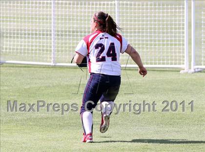 Thumbnail 2 in Pomona Catholic vs. Bellarmine-Jefferson (CIF SS D7 Final) photogallery.