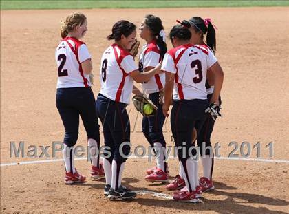 Thumbnail 1 in Pomona Catholic vs. Bellarmine-Jefferson (CIF SS D7 Final) photogallery.