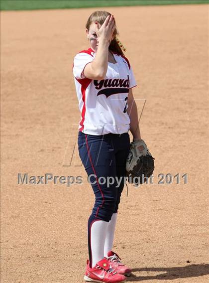 Thumbnail 2 in Pomona Catholic vs. Bellarmine-Jefferson (CIF SS D7 Final) photogallery.