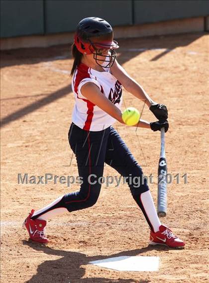 Thumbnail 1 in Pomona Catholic vs. Bellarmine-Jefferson (CIF SS D7 Final) photogallery.