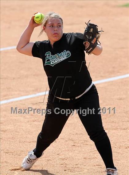 Thumbnail 2 in Pomona Catholic vs. Bellarmine-Jefferson (CIF SS D7 Final) photogallery.