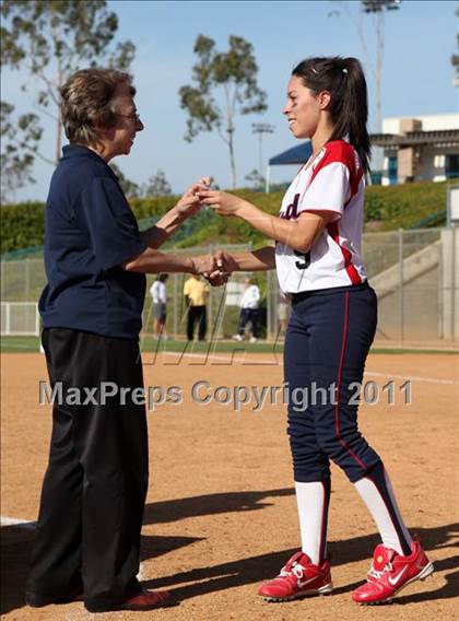 Thumbnail 1 in Pomona Catholic vs. Bellarmine-Jefferson (CIF SS D7 Final) photogallery.