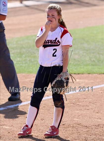 Thumbnail 2 in Pomona Catholic vs. Bellarmine-Jefferson (CIF SS D7 Final) photogallery.